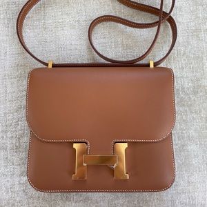 NEW Hermes Constance 18 in gold evercolor with gold hardware